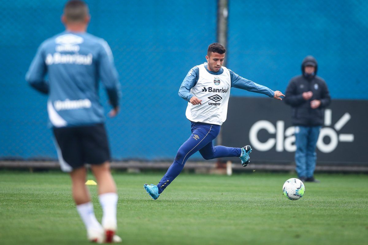 Noite para iniciar a retomada no Brasileirão