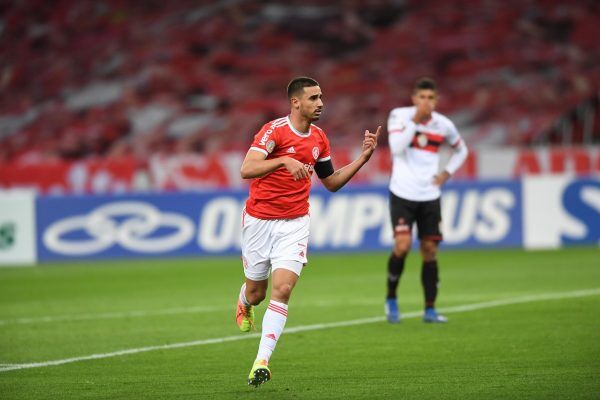 Cheio de desfalques, Colorado volta à Libertadores