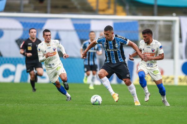 Grêmio volta a ter dificuldades e empata com o Fortaleza na Arena