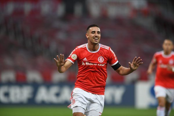 Duelo de líderes termina em empate no Beira-Rio