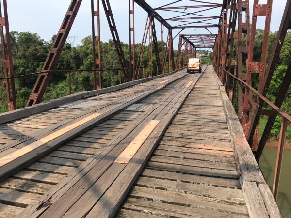 Trânsito retomado na Ponte de Ferro