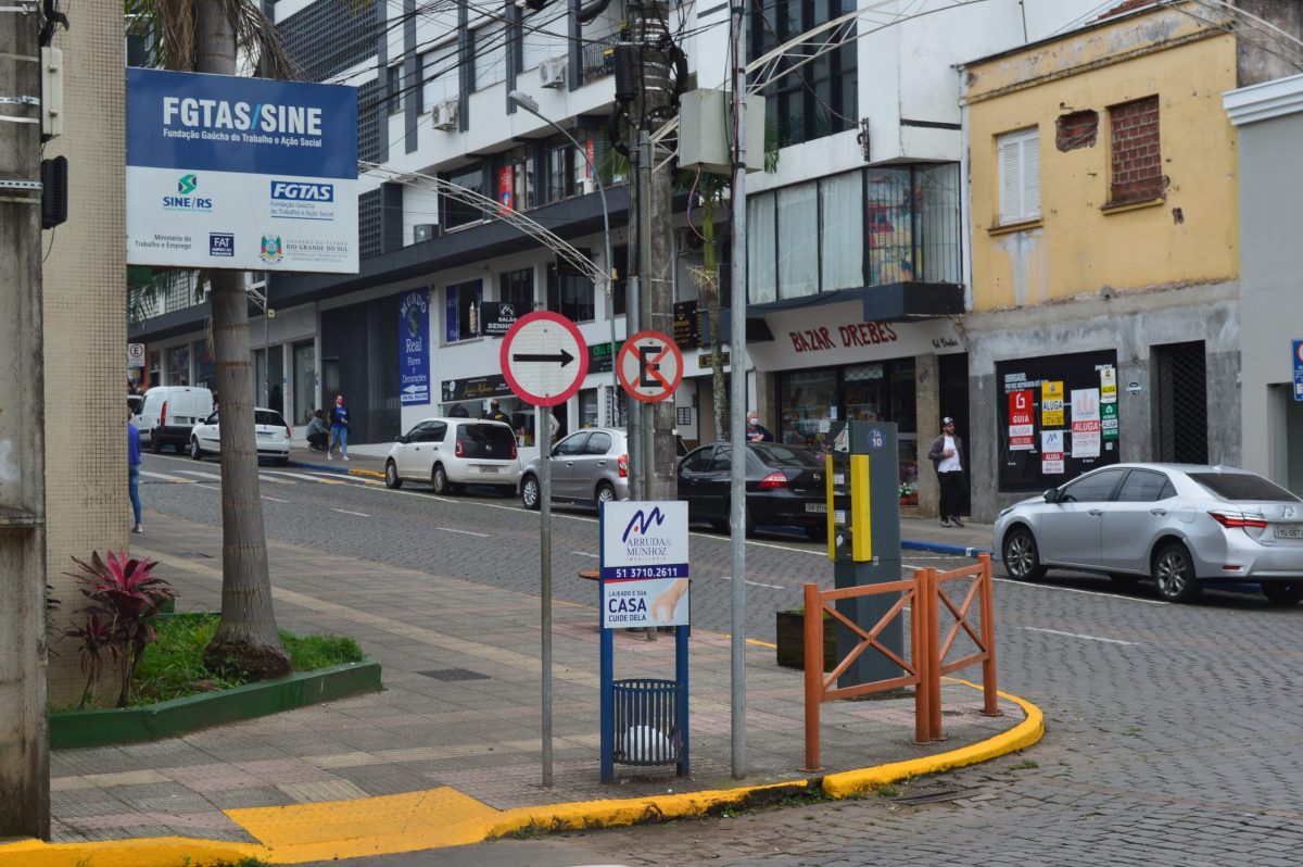 Agências sediadas em municípios em bandeira preta fecham temporariamente