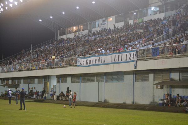 Alviazul realiza campanha para angariar sócios