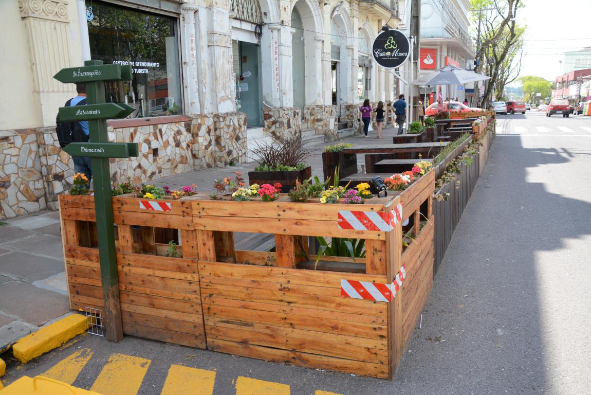 A discussão sobre a implantação de parklets em Lajeado volta à tona logo na primeira semana da nova legislatura da Câmara de Vereadores.