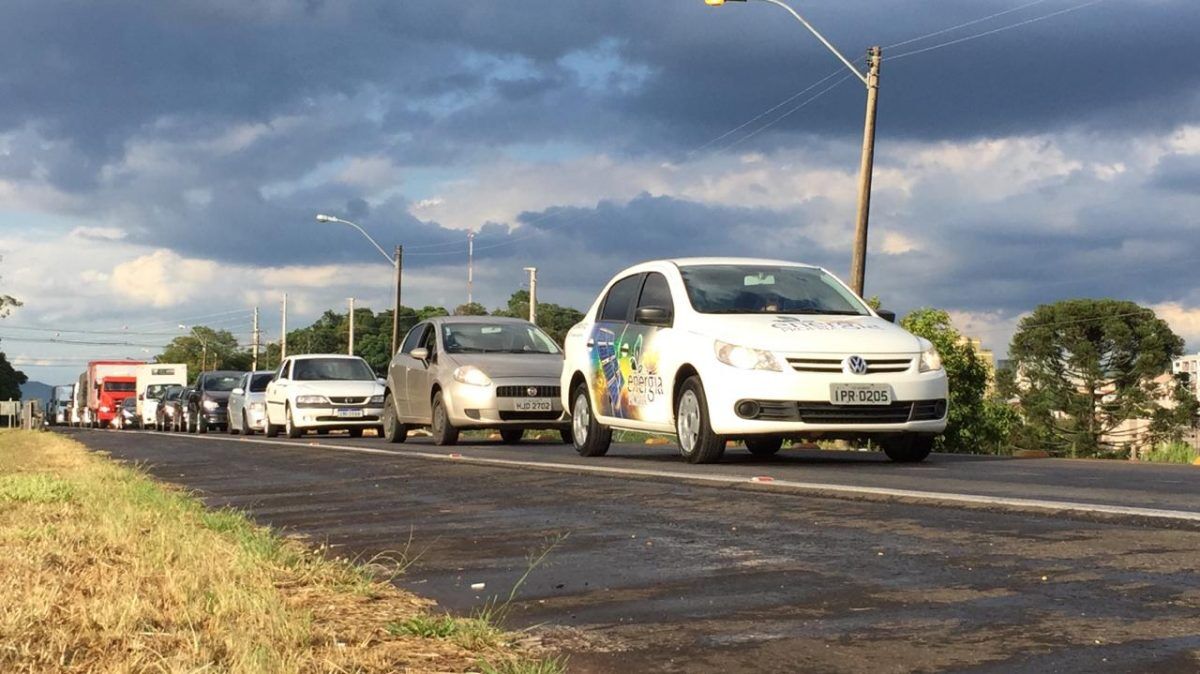 Colisão na ponte do Saraquá congestiona trânsito