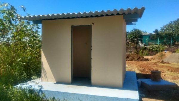 Ladrões furtam porta de abrigo da Corsan no Santo Antônio