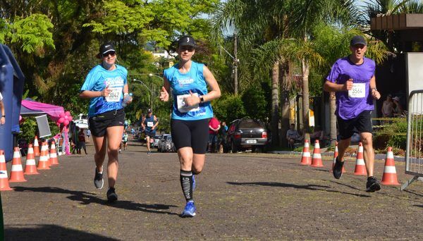 Dada a largada para o Circuito dos Vales/Imec Supermercados