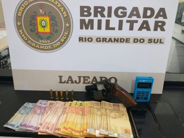 BM prende mulher por porte irregular de arma no Alto do Parque