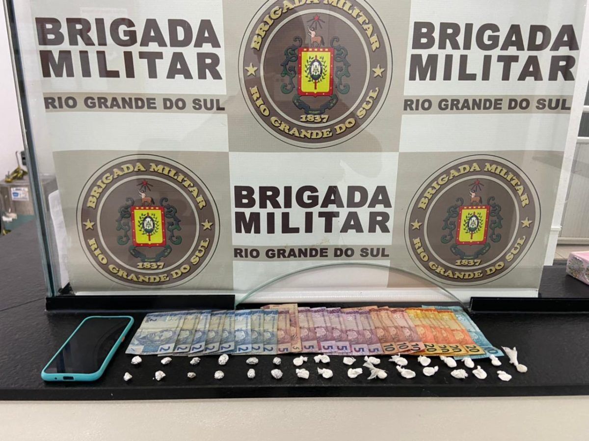BM prende mulher por tráfico de drogas em Estrela