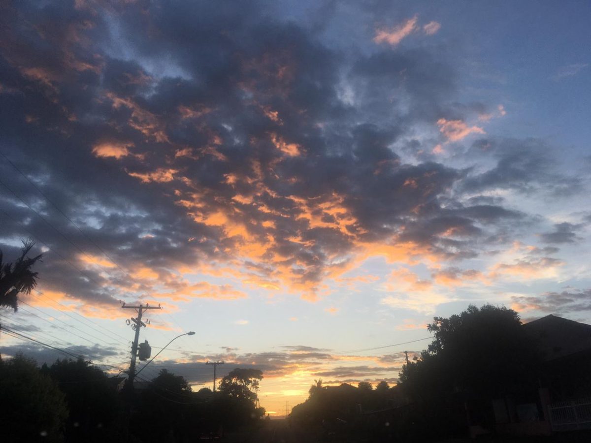 Quarta-feira começa com sol e pode ter chuva ao longo do período