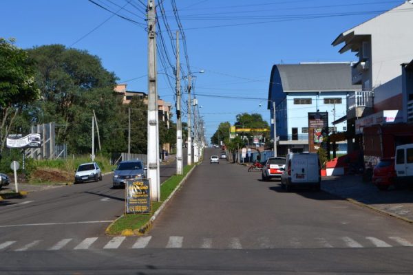 Empresários promovem protesto pela volta do comércio não essencial em Teutônia