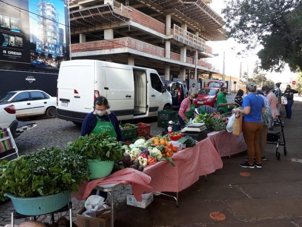 Feira Regional de Agricultores Agroecologistas continua em funcionamento