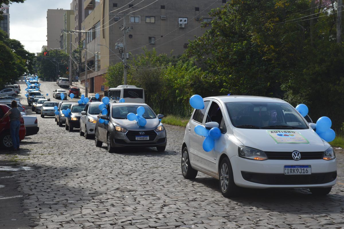 Carreata para conscientizar e informar