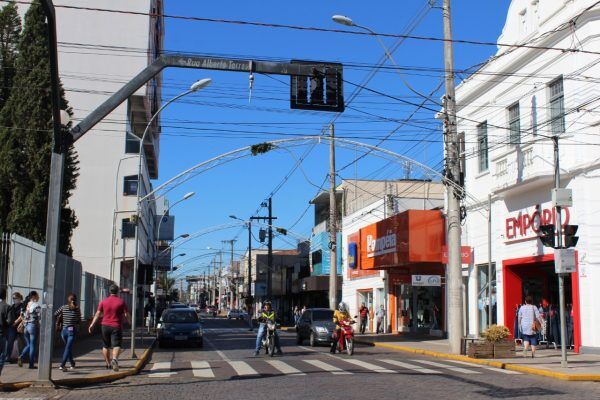 CDL Lajeado promove campanha com doações de cestas básicas