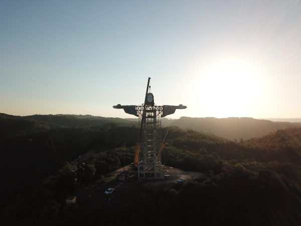 Cristo Protetor de Encantado repercute na Europa