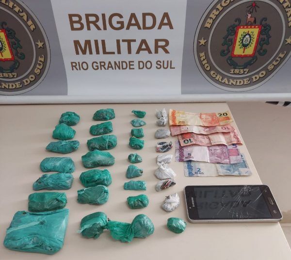 Jovem é detido por tráfico de entorpecentes