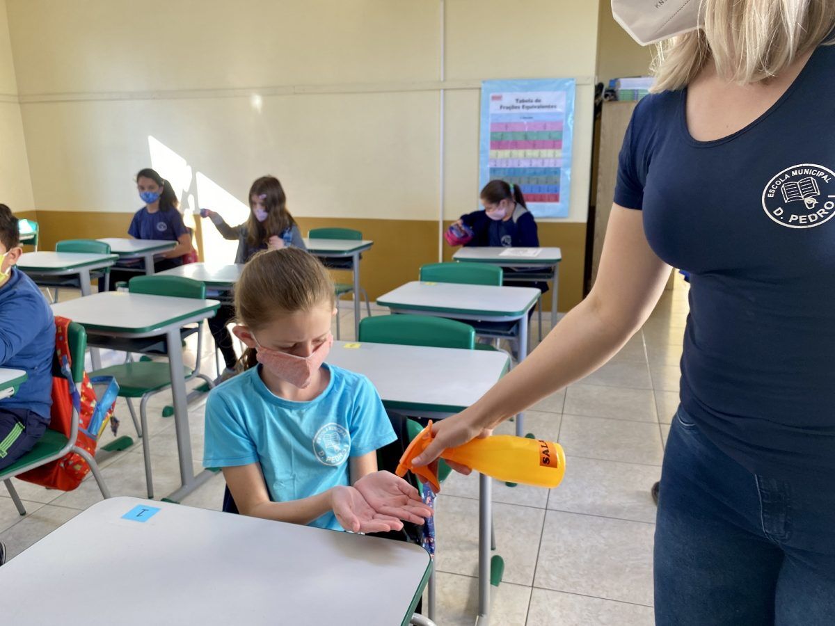 Alunos do 3º ao 9º ano do Ensino Fundamental voltam às escolas municipais em Lajeado