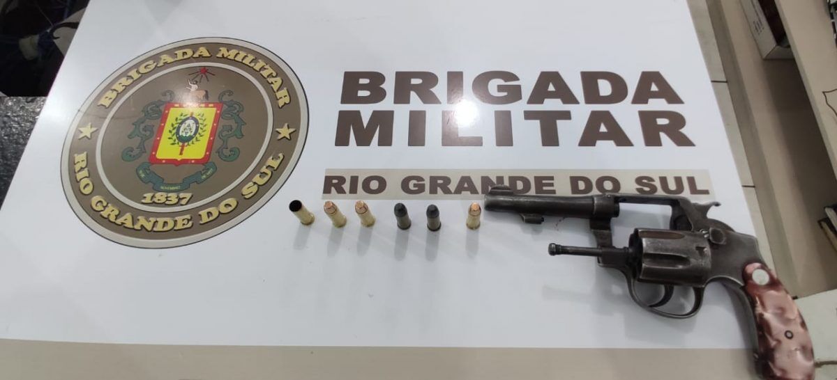 Homem é detido por porte de arma de fogo na BR-386