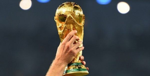 7 notícias: Fifa estuda viabilidade de Copa do Mundo a cada dois anos