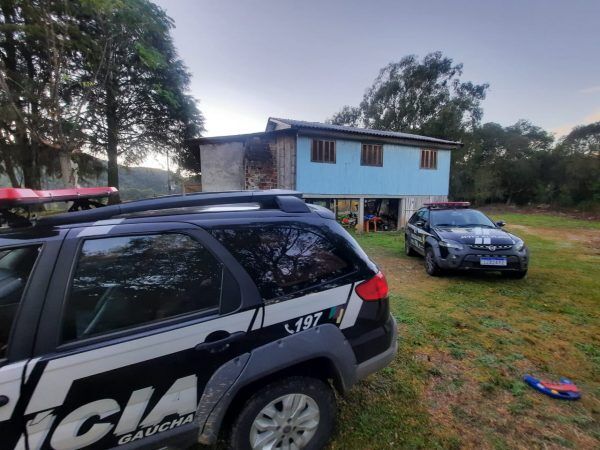 Operação contra o tráfico de drogas prende oito homens no Vale