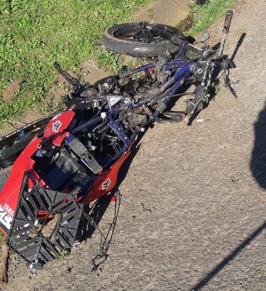 Motociclistas morrem após colisão em Vespasiano Corrêa