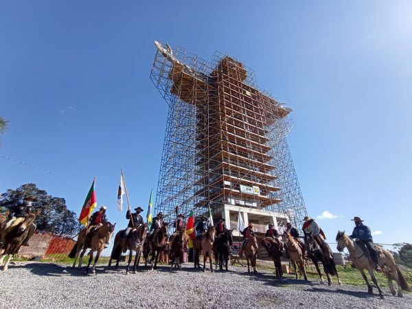 Cavalgada-teste mobiliza tradicionalistas