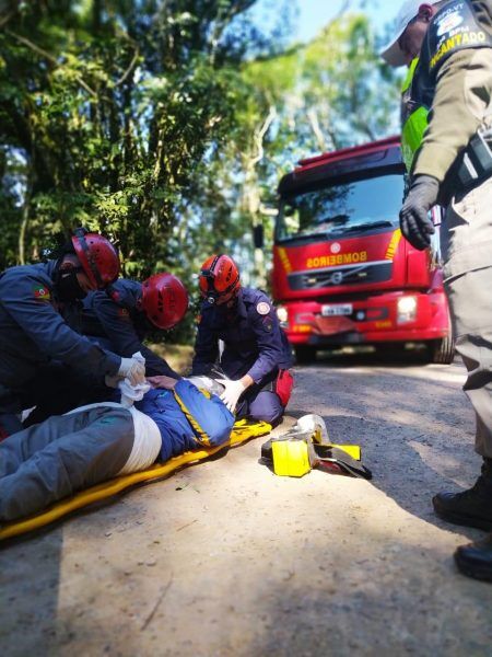 Trabalhador se acidenta a caminho da obra do Cristo Protetor