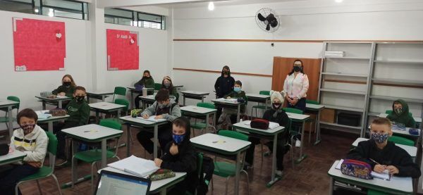 Estrela retoma aulas com todos os alunos no dia 12