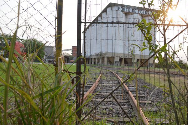 Reunião em Brasília traça futuro da ferrovia