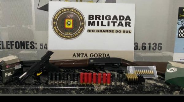 Homem é detido por posse ilegal de arma em Anta Gorda