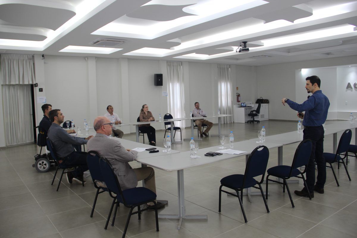 Deputado ouve demandas do setor sorveteiro em Lajeado