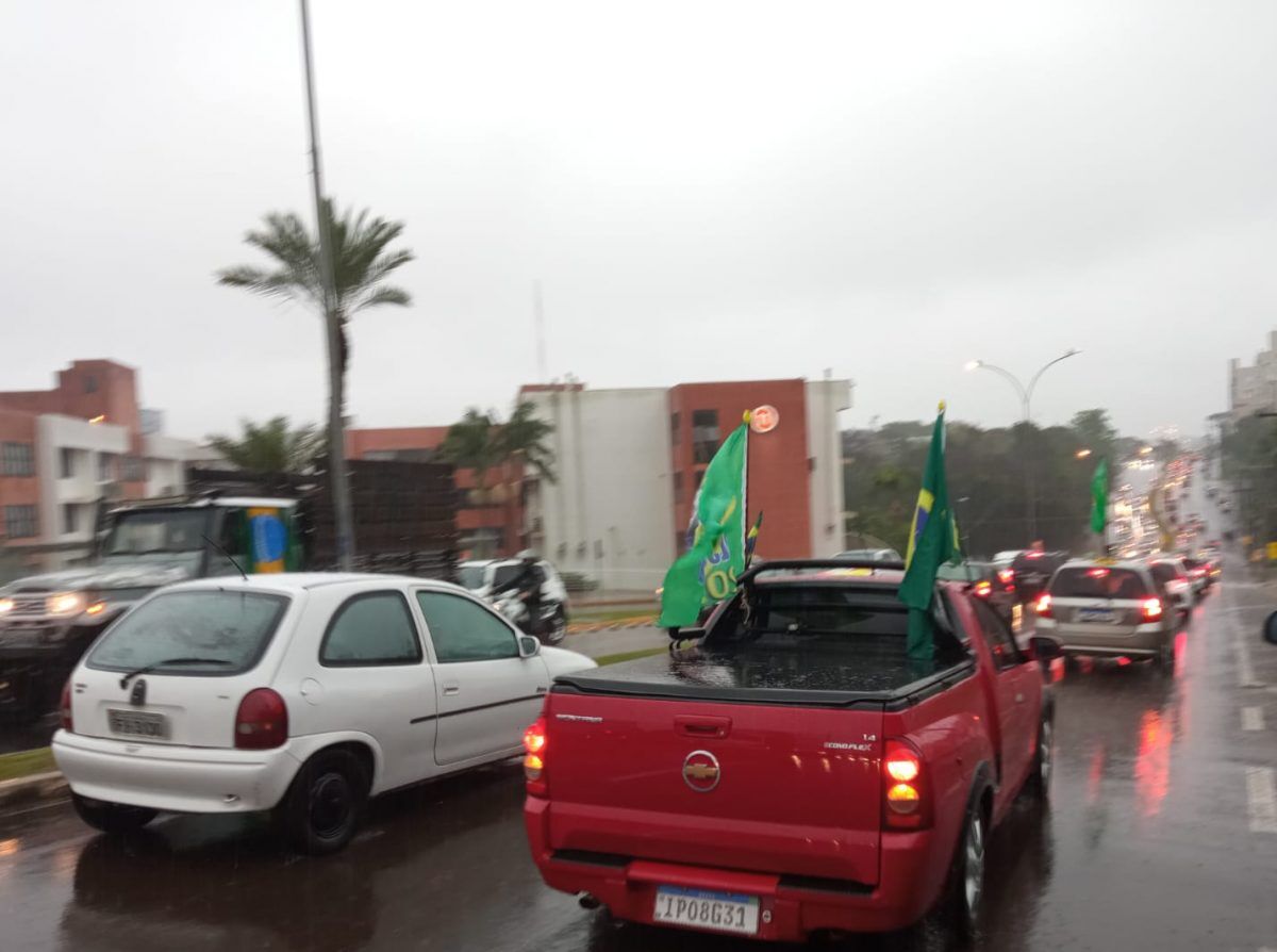 Manifestação em apoio ao presidente Bolsonaro ocorre em Lajeado