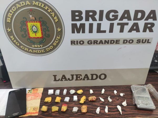 Mulher é presa por tráfico de entorpecentes no centro de Lajeado