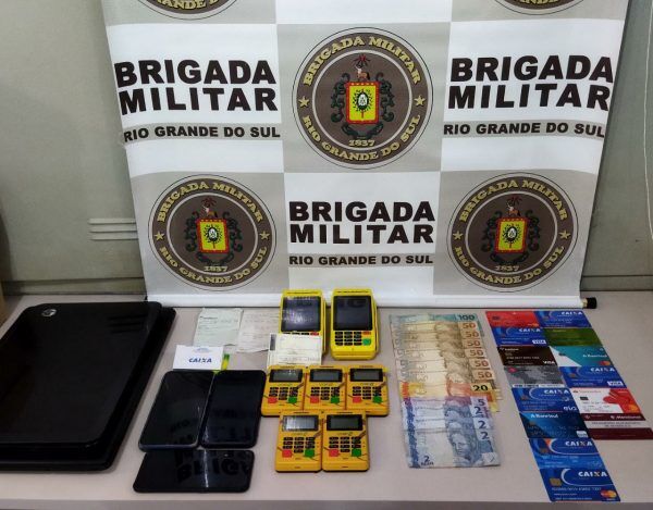 Dupla é detida por estelionato em Paverama