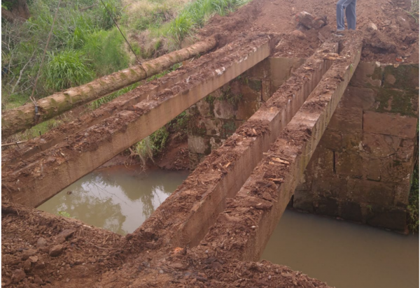 Prefeitura inicia obra de nova ponte na rua Arnoldo Alfredo Scherer