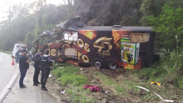 Airton Machado estava no ônibus do Garotos de Ouro quando ocorreu a saída de pista do veículo na madrugada desta segunda-feira.