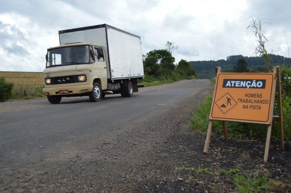 População cobra melhor sinalização e asfaltamento na ERS-332