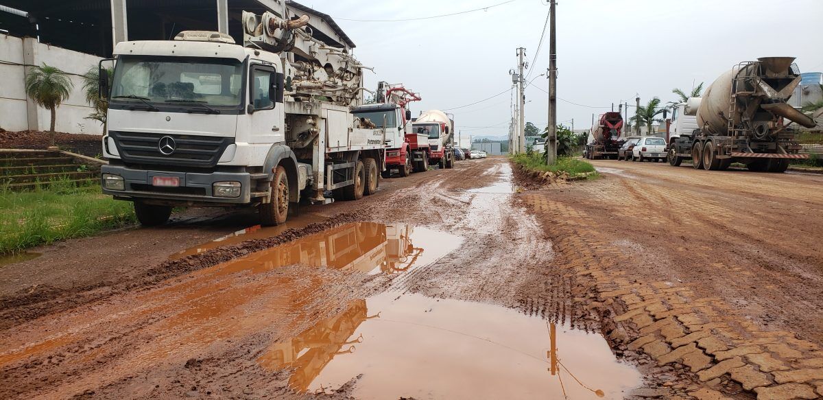 Empresas pedem melhores condições nas ruas do distrito