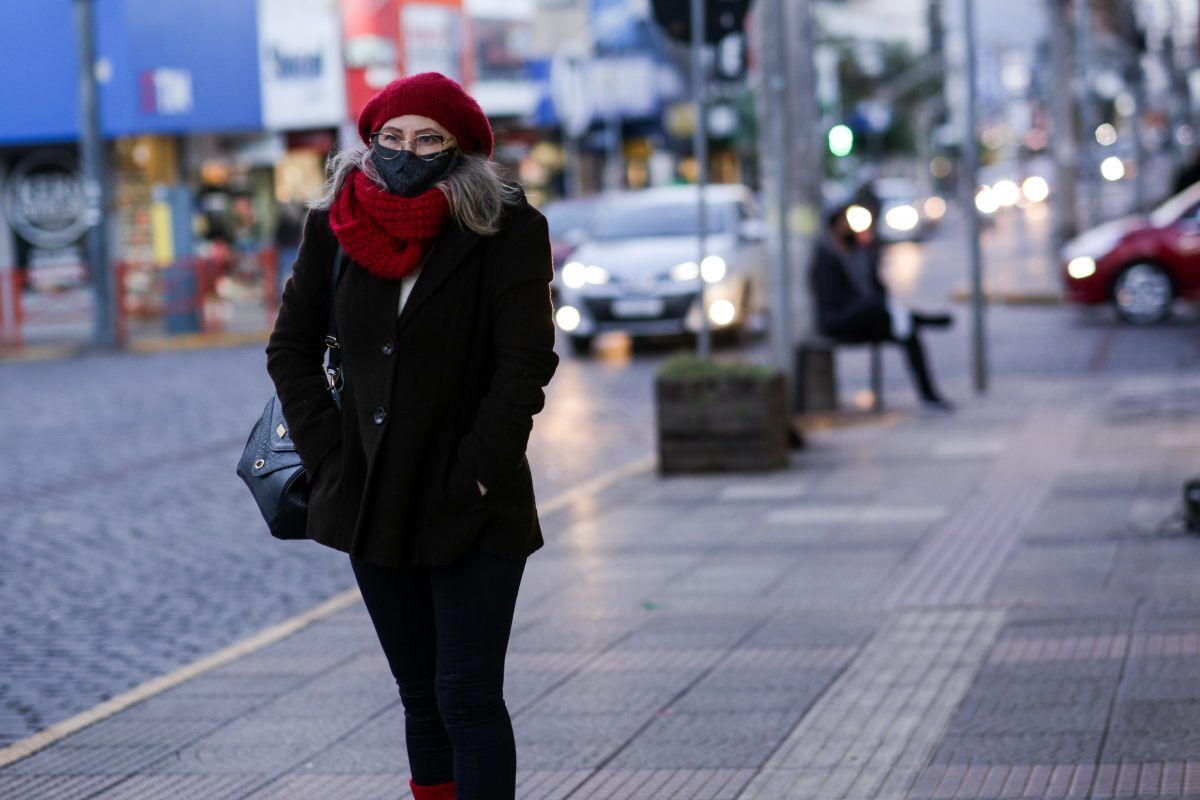 Massa de ar frio derruba temperaturas na região