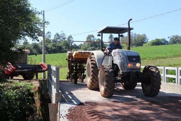 Município libera trânsito sobre nova ponte no bairro Conventos