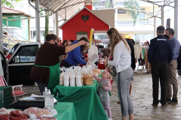 Solenidade na Rua de Eventos marca os 11 anos da Feira do Produtor