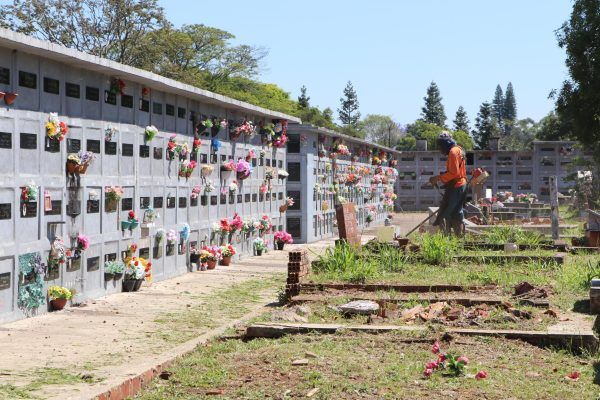 Prefeitura de Lajeado prepara Cemitérios Municipais para o feriado