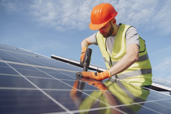 Financiamento de energia solar é alternativa para redução de custos