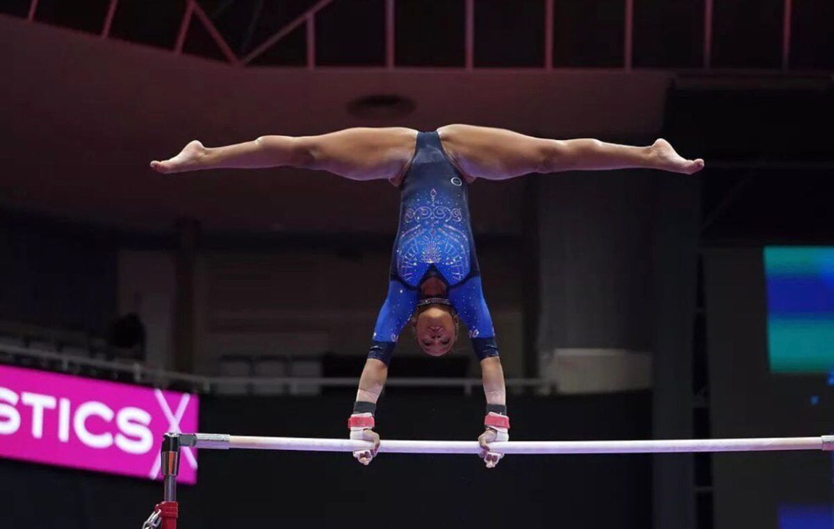 Rebeca é 1ª brasileira com ouro e prata em um só Mundial de Ginástica