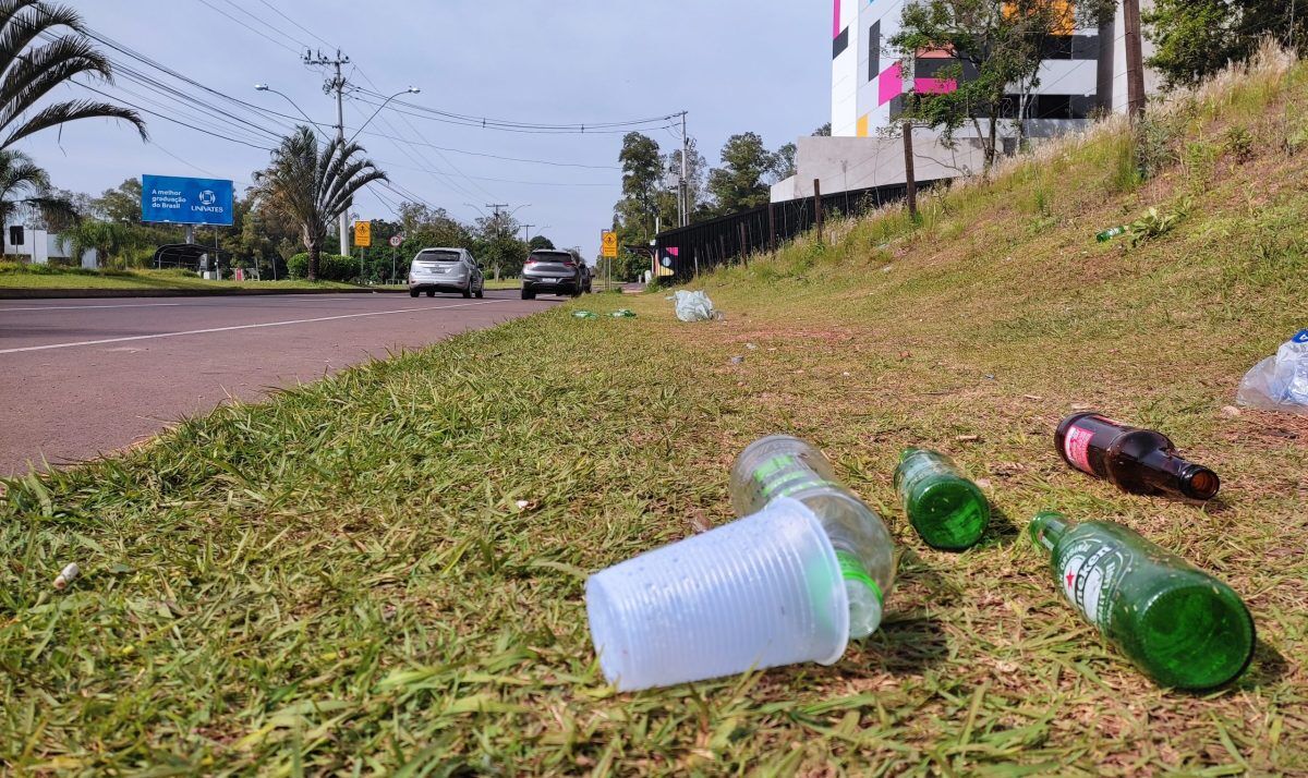 Moradores protocolam abaixo-assinado contra algazarras