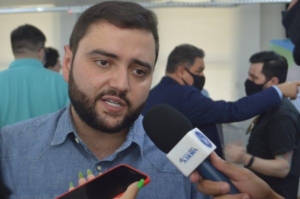 Gabriel Souza participa de reunião da Amvat na Estrela Multifeira