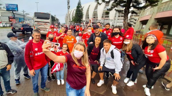 O Gigante os espera: o caminho dos torcedores do Inter até Porto Alegre