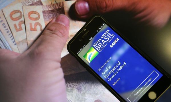 Redução do Auxílio Brasil em 2023 pode dar ao governo R$ 46,5 bilhões para outros gastos