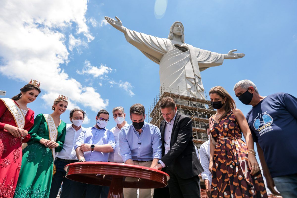 Estado assume 70% da obra de asfaltamento até o Cristo