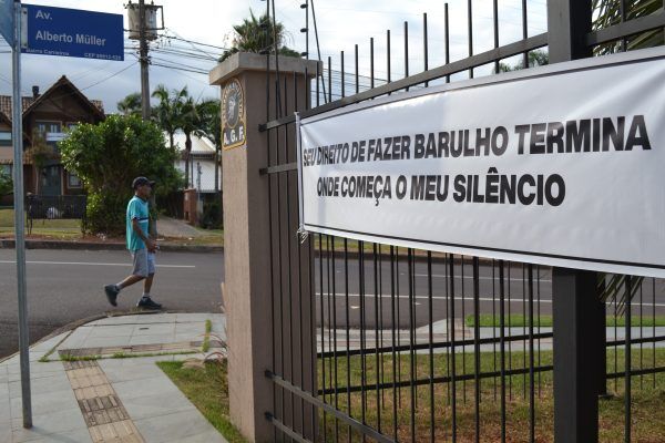 Moradores protestam contra barulho nas madrugadas